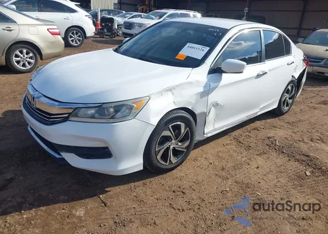2017 Honda Accord Lx z USA, uszkodzony, nr VIN 1HGCR2F3XHA174469